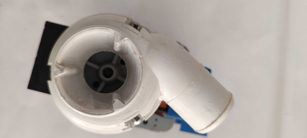 Водна /дренажна / помпа за пералня