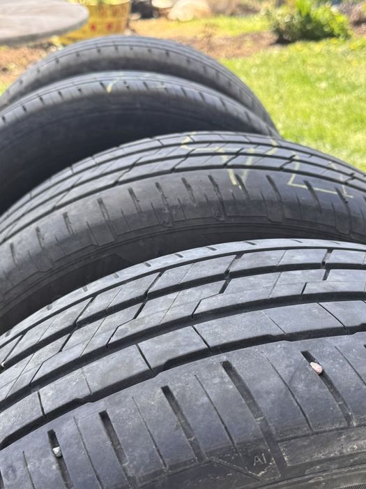 гуми 225/55/r18 в отлично състояние