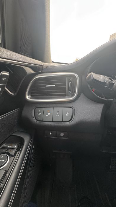 KIA SORENTO в полной комплектации