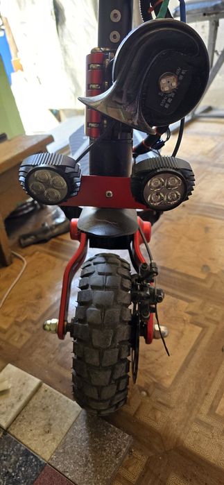 Продам электросамокат  KUQUAY