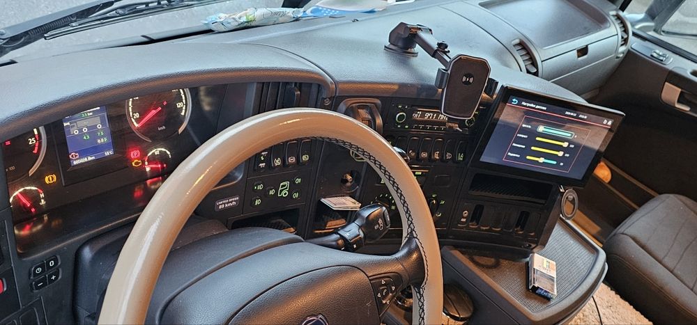 SCANIA G340 EURO 6 + KOGEL Прицеп Сотилади
