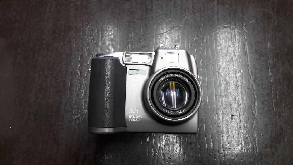 Фотоапарат Епсон PhotoPC 3100Z