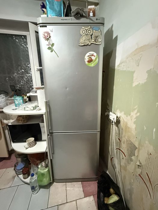 Холодильник б/у 5000