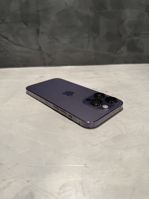 КАТО ЧИСТО НОВ Iphone 14 Pro Purple