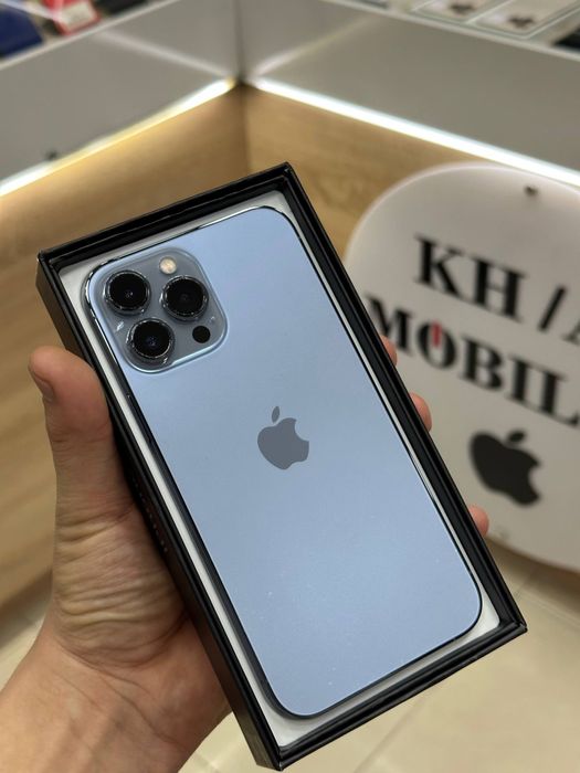 Iphone 13 max.        .