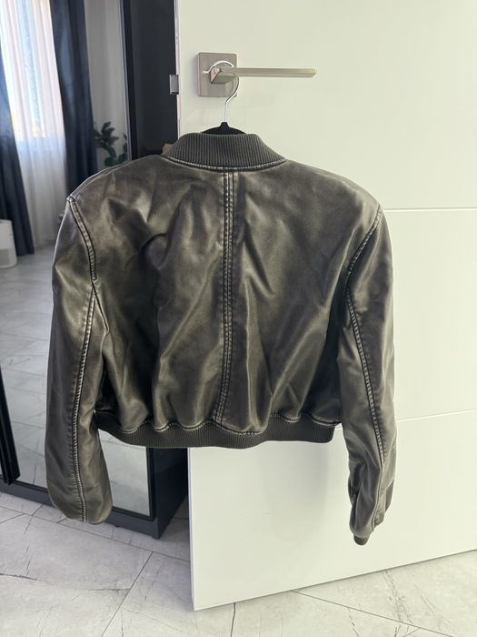 Кожено яке Zara късо