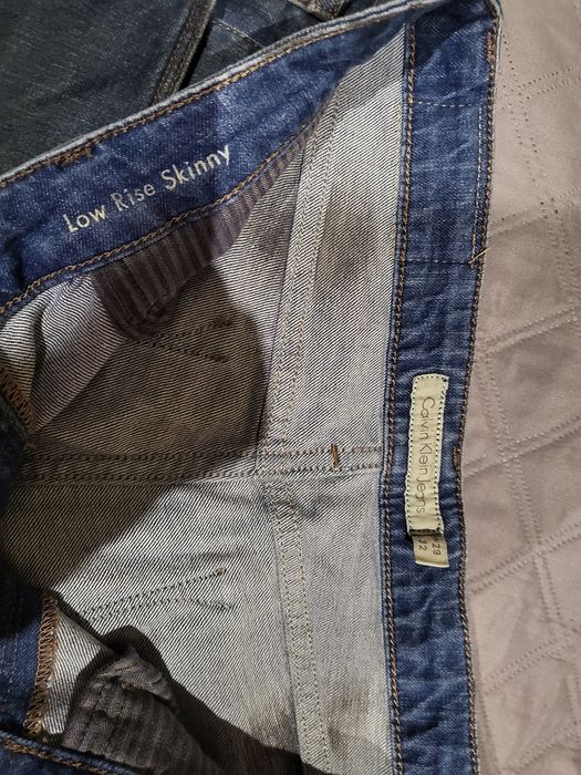 Дамски дънки на марката Calvin Klein