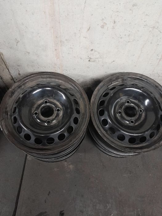Продам диски R14 на Chevrolet Cobalt