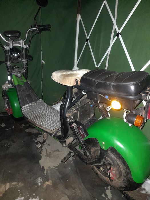 Vănd scuter electric