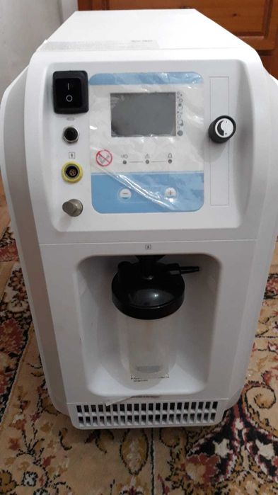 Concentrator de oxigen CONTEC 5–7 L, Fiabil, gata de utilizare imediat