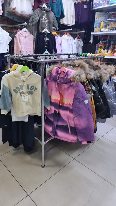 Стойка для торговли одежды