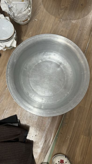 Алюминиевая чашка.