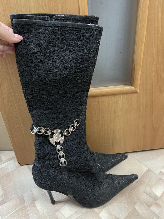 Кружевные сапоги