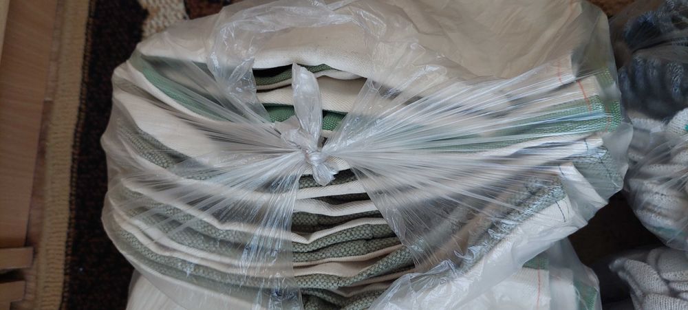 Продаю рабочие рукавицы и перчатки.