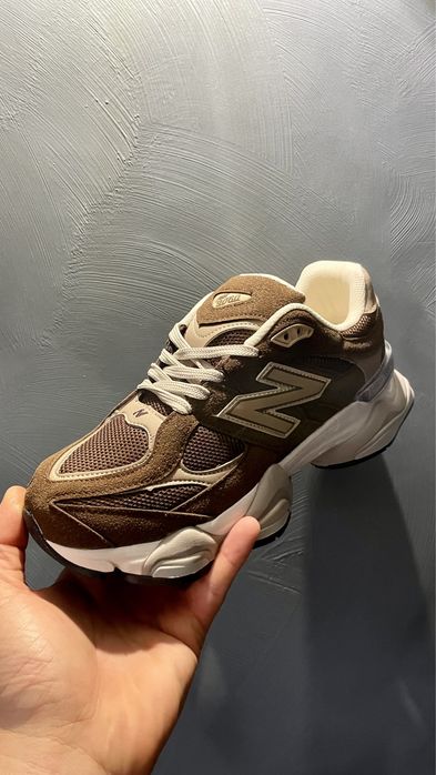 Маратонки New Balance 9060 различни цветове