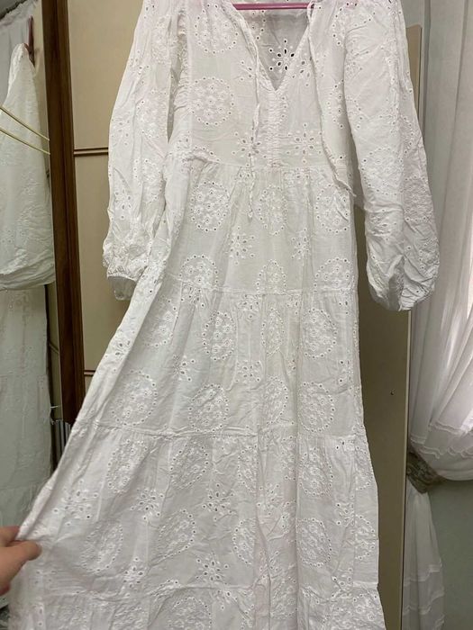 Женская одежда, платья