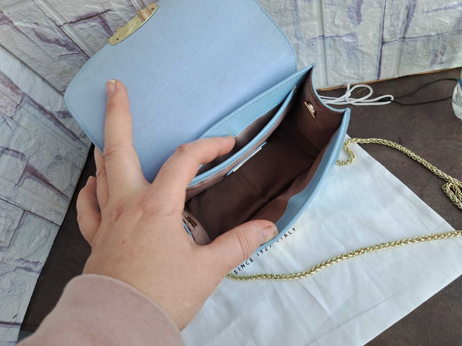 дамска чанта,Furla малка кожена чантичка-естествена кожа