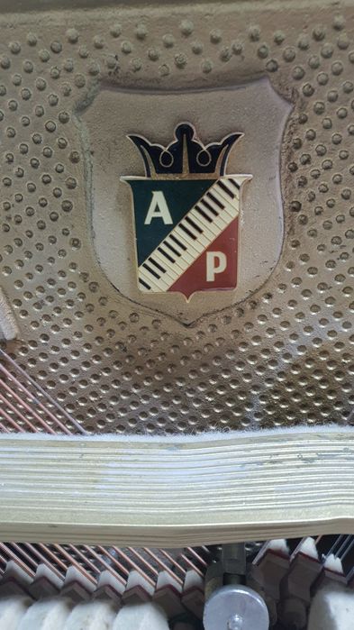 Фортепиано "Petrof"