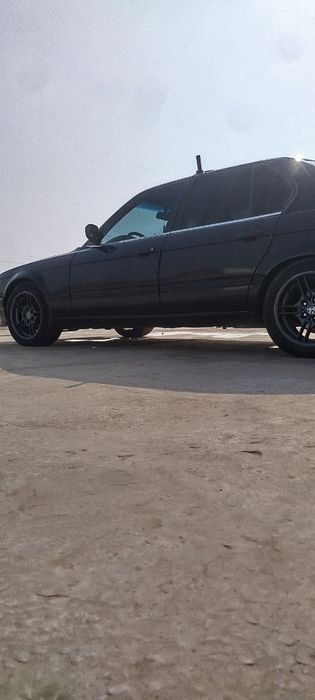 BMW E32 холати нахаду