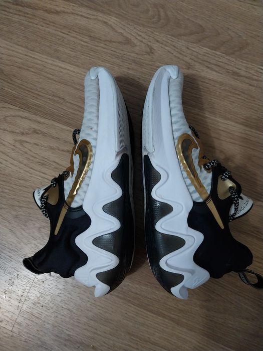 Adidasi originali Nike nr.41