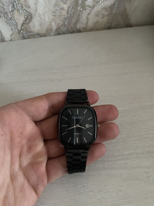 Продам мужские часы