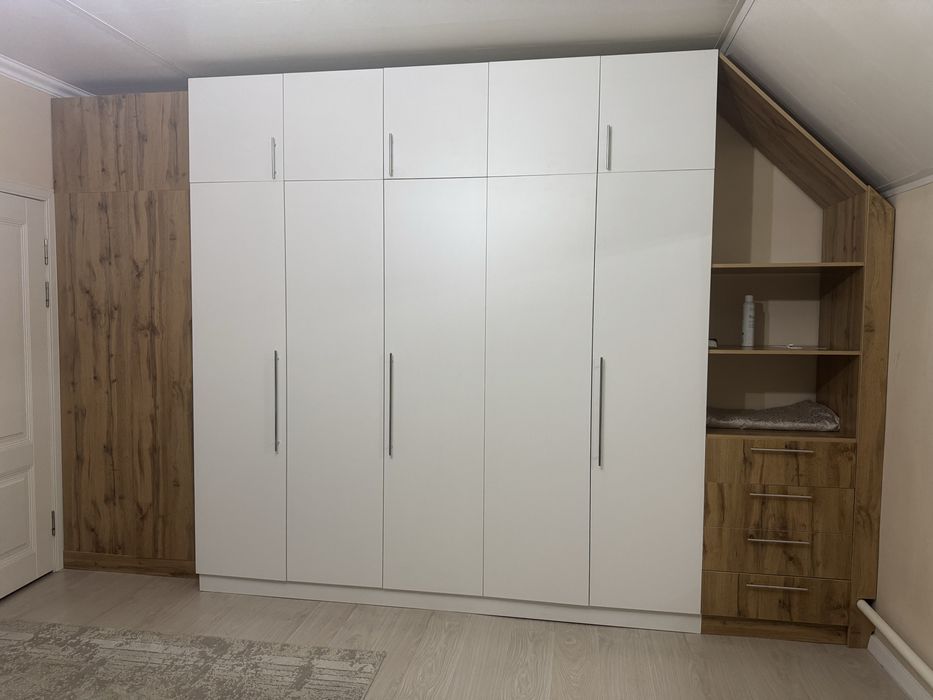 Продам шкаф, очень вместительный