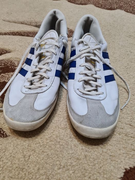 Маратонки 46номер Adidas