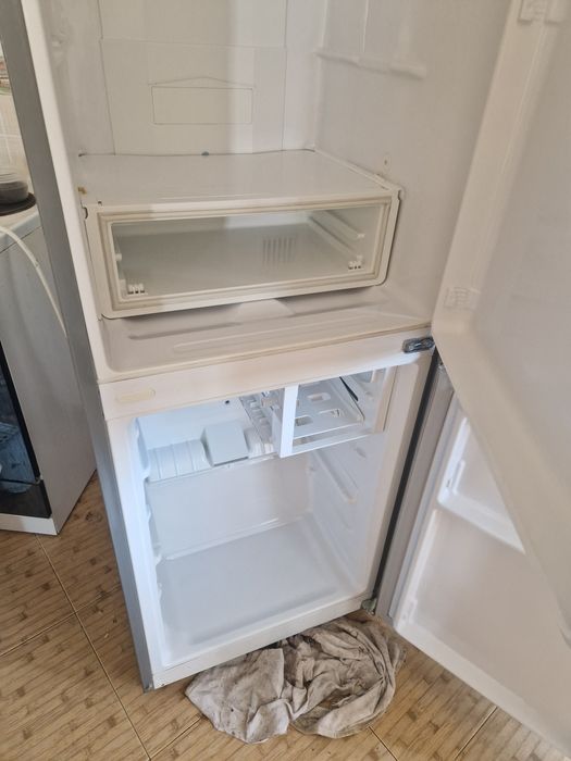 Продам холодильник LG