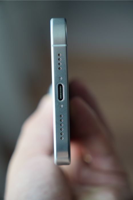 Iphone 16 pro max white titanium