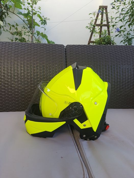 Cască motocicletă cumparată in urmă cu 4 săptămâni ca noua!