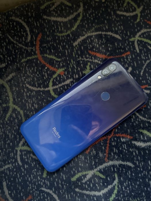 Redmi 7 sotiladi