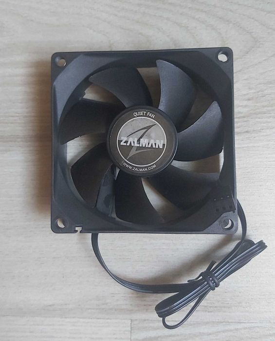 Vand ventilatoare 80/90 mm DeepCool si Zalman