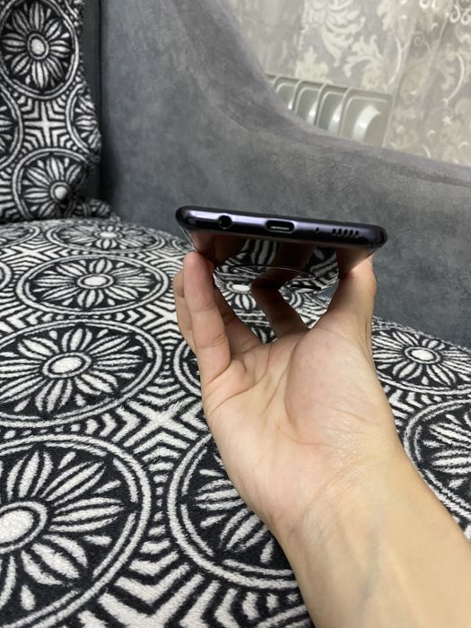 Продам телефон Samsung Galaxy A41