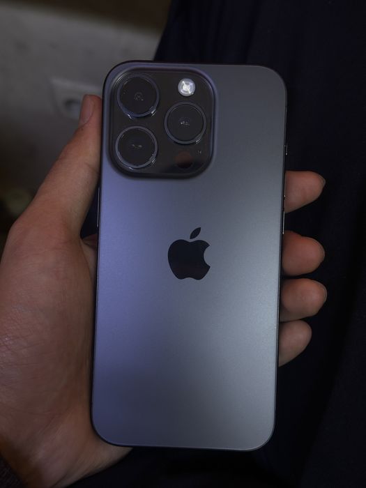 Iphone 15 pro 256 gb в идеальном состоянии
