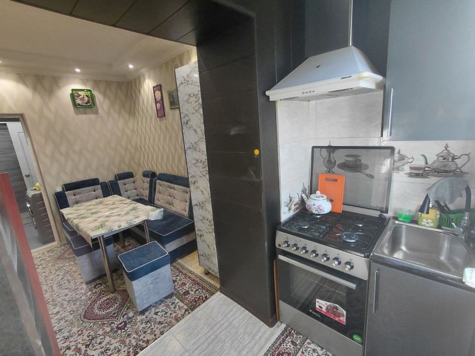 Чиланзар 6 Кафе Райхон Продам 1/1/4 кирпич Балкон 1,5/3