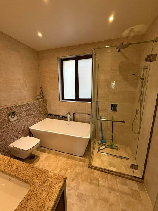 Дава се под наем Тристаен апартамент в София, Център - 100 кв.м за 1195.95 € - Снимка #10