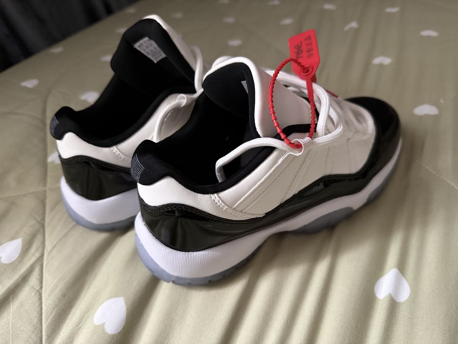 кроссовки Nike Air Jordan Retro Low. красовка. В наличии.