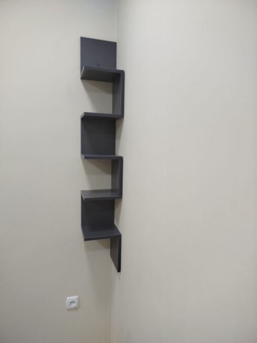 Угловая(навесная)полка с Мдф