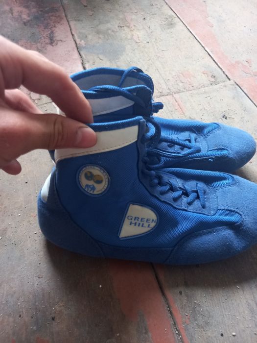 Борцовка на ноги