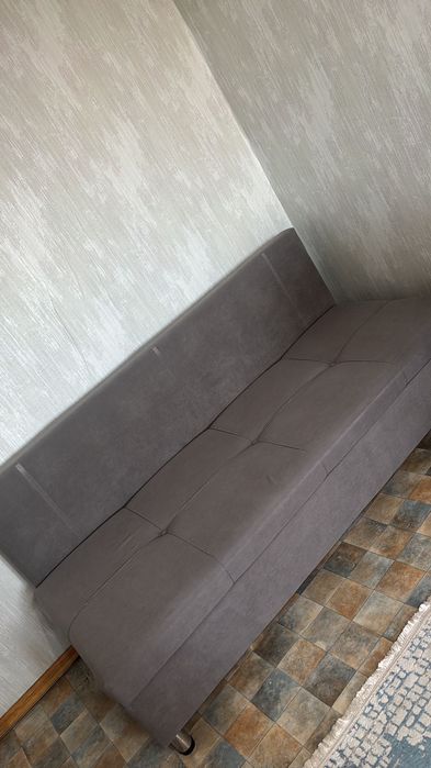 Продам Диван серого цвета