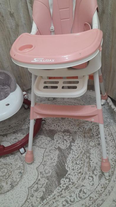 Продам детскую стулья