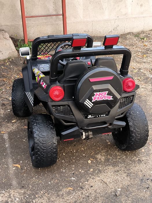 Продам электро машинку