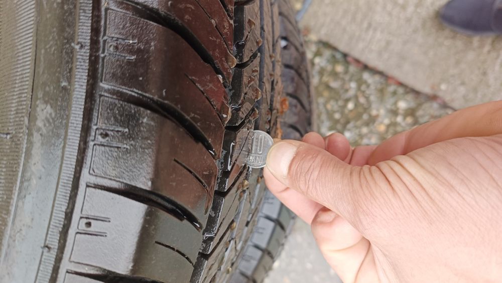 Cauciucuri 235x60x17 m+s