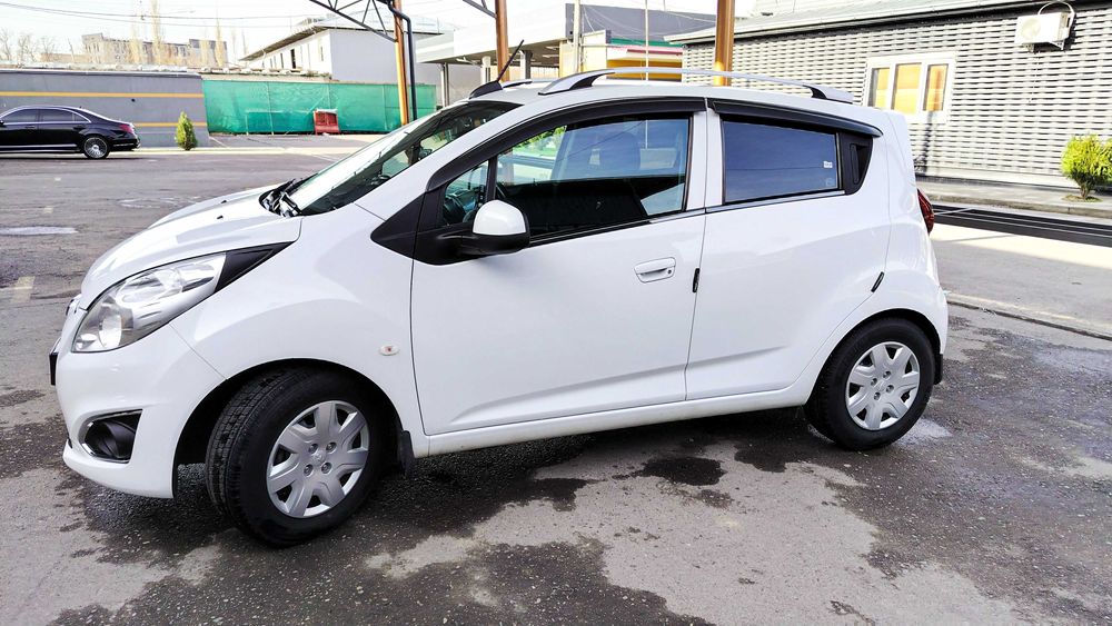 Продаю свою машину Spark 2019 автомат, 4 позиция Евро