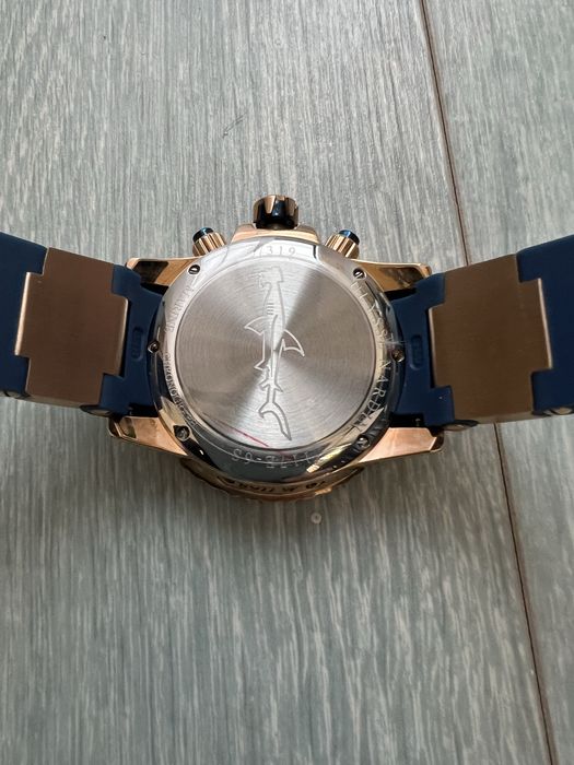 Ceas superb pentru cunoscatori