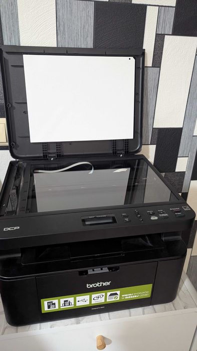 Imprimanta multifunctionala laser Brother DCP-1622WE