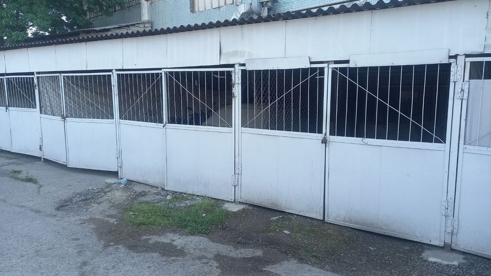 chilonzar rayon 6 ta garaj sotiladi SUV svet gaz kanalizatsiyasi bor