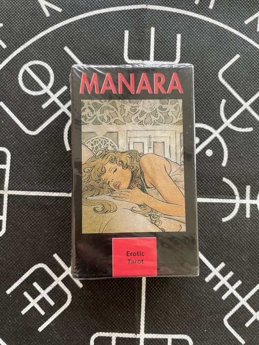 Карти Таро и Оракули