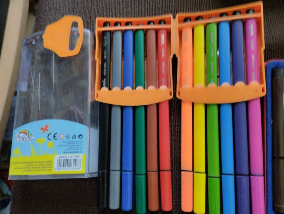 Vand accesorii pentru desen tehnic/ grafica