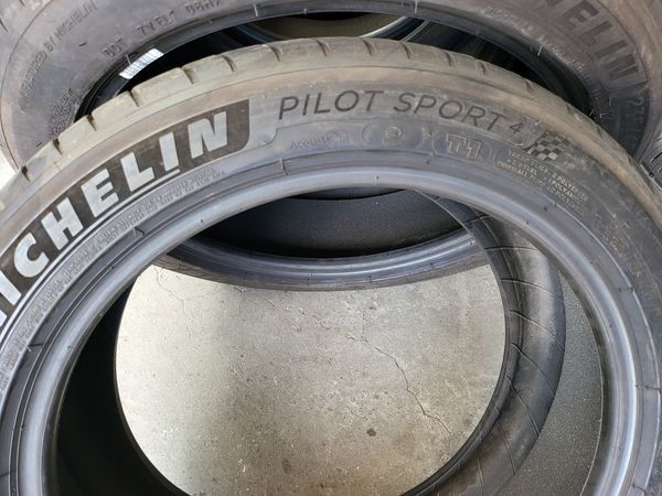 235/45/18 MICHELIN 4бр